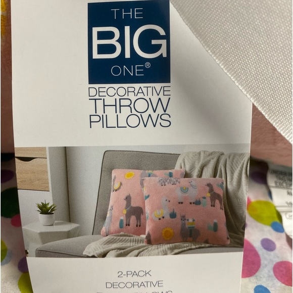 New! Set of 2 Llama Alpaca The Big One Decorative Plush Throw Pillows 16x16 - Picture 2 of 9